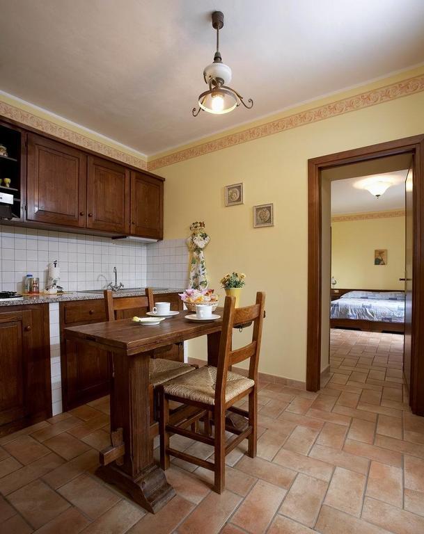 Casale Favilluta Guest House Petrignano Bilik gambar