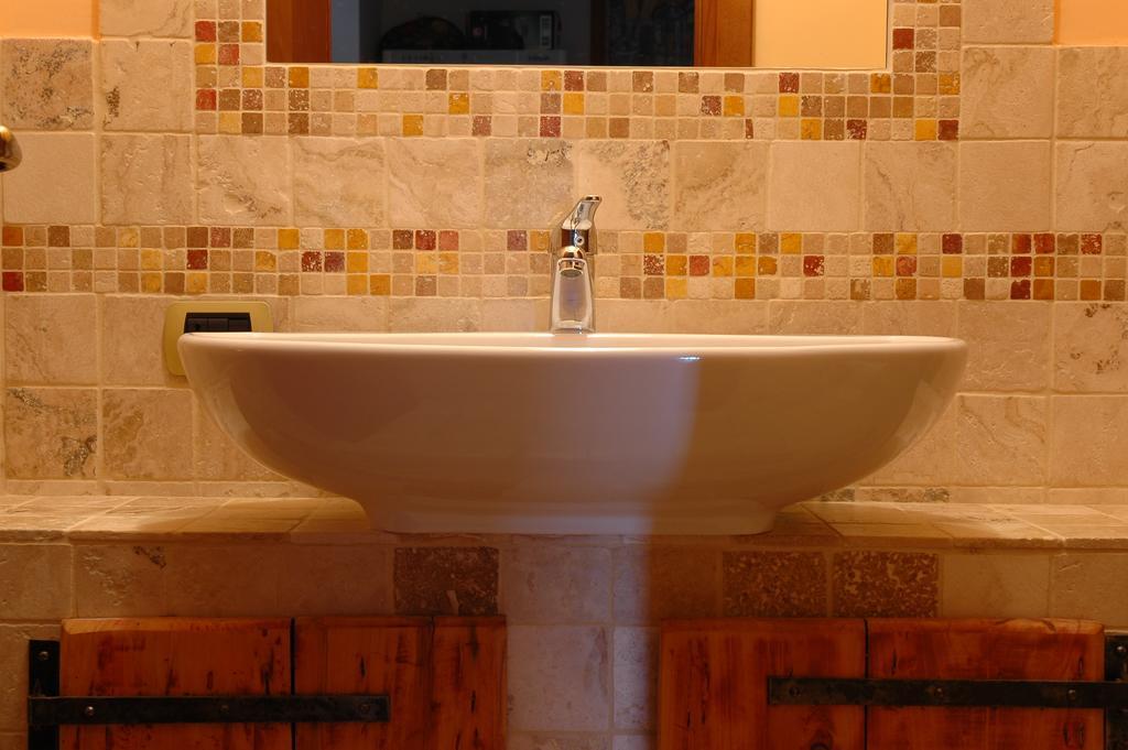 Casale Favilluta Guest House Petrignano Bilik gambar